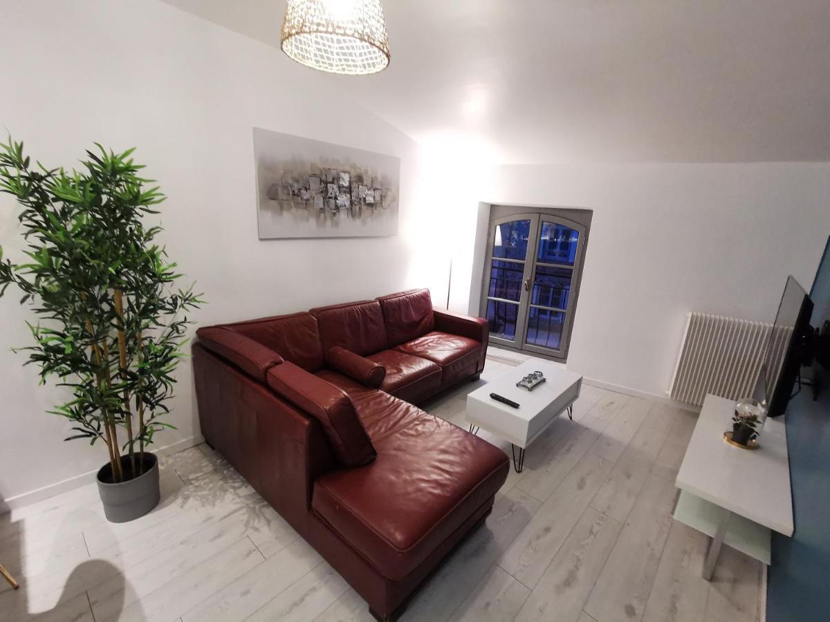 Appartement Cosy Entierement Equipe วีเนิฟ-โซร์-ล็อต ภายนอก รูปภาพ